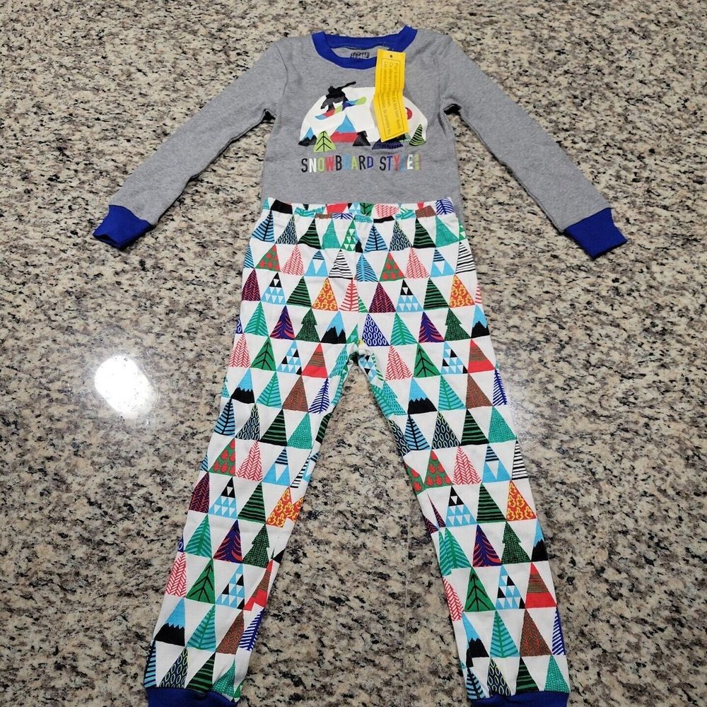 Size 4T Spotted Zebra Snowboard Style Pajama Outfit